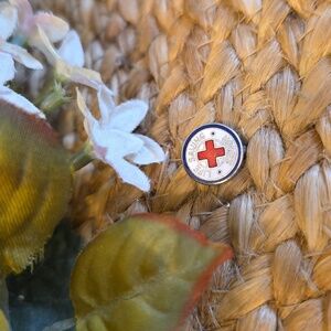 Vintage American Red Cross Senior Life Saving Enamel Pin